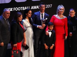 Kalau Sedang Seret Gol, Ronaldo Juga Dapat Serangan Pertanyaan dari Keluarga