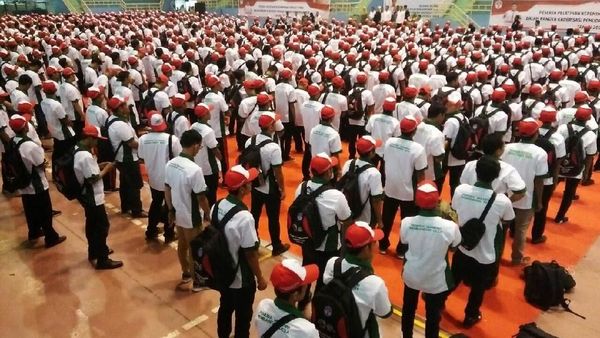 Kemenpora Berangkatkan 1.500 Pemuda Mandiri Membangun Desa