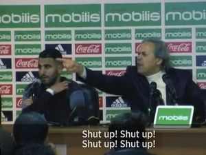 Marah-marah ke Jurnalis, Pelatih Aljazair: Diam! Diam! Diam!