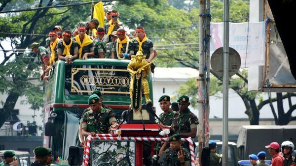 Kontingen Divif 2 Kostrad Sabet Trophy Juara Ton Tangkas TNI AD