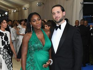 Serena Williams dan Pendiri Reddit Gelar Pernikahan Mewah Serena Williams dan Pendiri Reddit Gelar Pernikahan Mewah