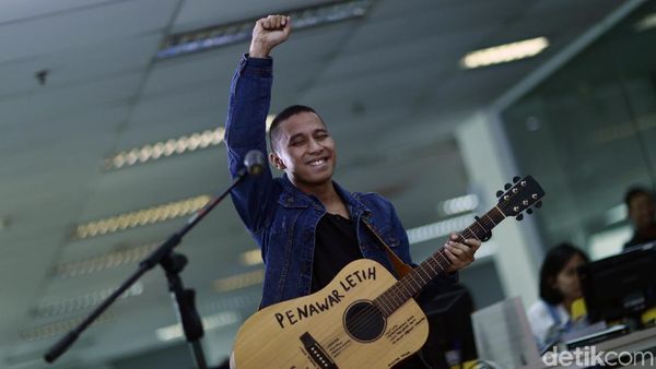 Hingga Detik Ini The Rain Mellow Lagi