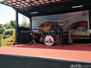 Meski Hujan, Roadshow Iwan Fals Akan Tetap Jalan