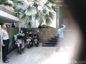 Begini Kesibukan di Rumah Pribadi Saat Novanto Dirawat di RS