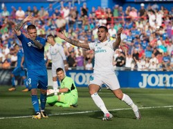 Theo Hernandez memilih pindah ke Real Madrid musim lalu tampil dia kalah bersaing dengan Marcelo. Musim ini Theo dipinjamkan ke Real Sociedad. (Denis Doyle/Getty Images)