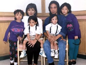 Istri dan Putra Chrisye Masih Sering Diikuti Almarhum