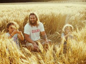 Yuk Intip! Kedekatan Pemain Justice League dengan Anak-anak Yuk Intip! Kedekatan Pemain Justice League dengan Anak-anak