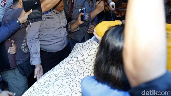 Begini Proses Pemindahan Setya Novanto ke RSCM