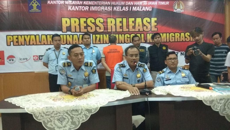 Langgar Izin Tinggal, Seorang WN China Diamankan Imigrasi Malang Langgar Izin Tinggal, Seorang WN China Diamankan Imigrasi Malang