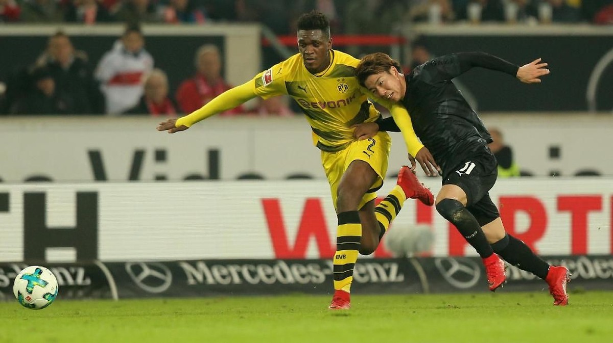 Borussia Dortmund harus mengakui keunggulan VfB Stuttgart dengan skor 1-2 (Thomas Niedermueller/Reuters)