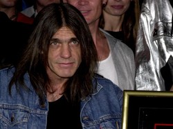Ungkapan Duka Personel Black Sabbath untuk Gitaris AC/DC