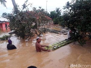 Cilacap Banjir, Ratusan Warga Tinggal di Pengungsian