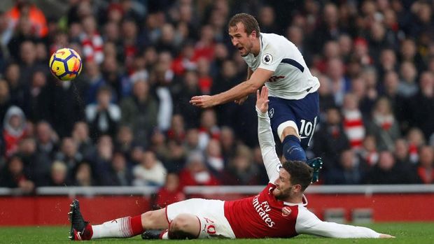 Arsenal Bekuk Spurs 2-0