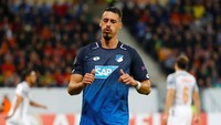 Sandro Wagner selaku striker Hoffenheim. (Foto: Kai Pfaffenbach/Reuters)