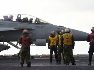 Pilot Jet Menggambar Penis di Udara, Angkatan Laut AS Geram
