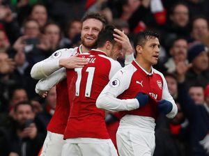 Arsenal Bekuk Spurs 2-0