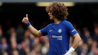 Adapun karier David Luiz di Chelsea pasang surut. Di dua musim pertama kedatangannya, ia mengantar The Blues meraih gelar Liga Champions dan Liga Europa. Kemudian ia dijual ke Paris Saint-Germain pada 2014, sebelum dipulangkan ke London pada 2016/2017. (Foto: Matthew Childs/Action Images via Reuters)