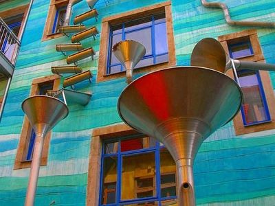 Rumah Ini Bisa Bernyanyi Saat Hujan