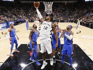 Comeback, Spurs Tekuk Thunder