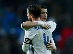 Zidane Tegaskan Tak Ada Masalah Antara Ramos dan Ronaldo