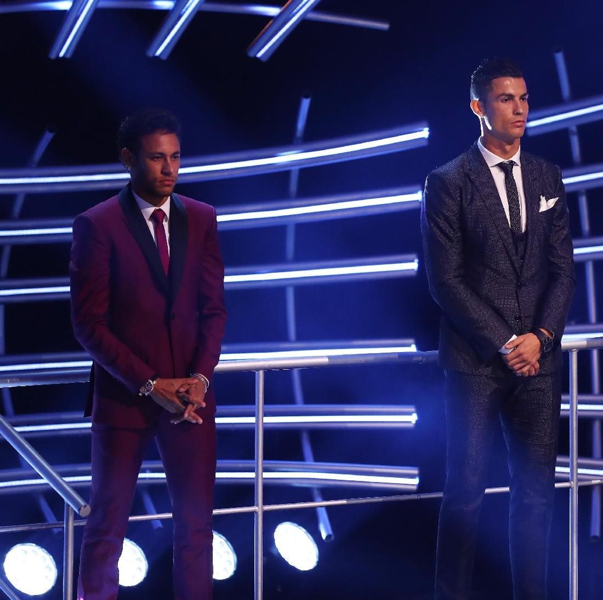 Ronaldo dan Neymar di acara FIFA Gala Dinners 2017 (Michael Steele/Getty Images)