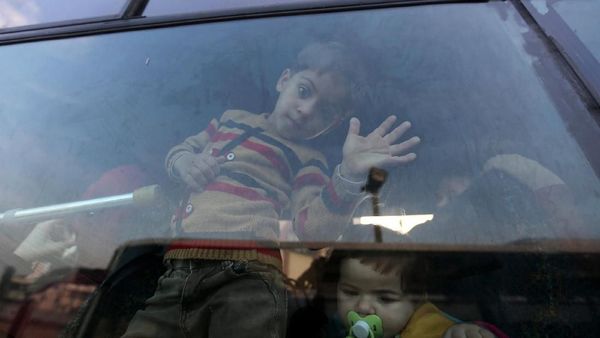 Foto: Akhirnya Warga Palestina Bisa Menyeberang ke Mesir