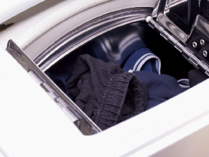 Hati-hati, Bakteri Tetap Menempel Meski Pakaian Sudah Dicuci