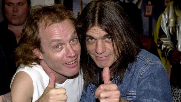 Angus dan Malcolm Young AC/DC