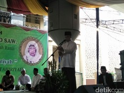 Anies Hadiri Peringatan Maulid Nabi di Masjid Attaqwa Tebet