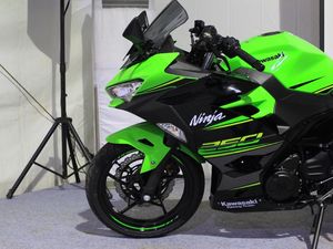Kawasaki: Pasar Motor Rp 30 Juta Besar, tapi Ogah Keluarkan Sport 150 Kawasaki: Pasar Motor Rp 30 Juta Besar, tapi Ogah Keluarkan Sport 150