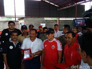 Sandiaga Buka Kejuaraan Futsal Gema Sadhana di Jakarta Barat
