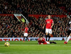 MU Sempat Tertinggal dari Newcastle, Mourinho Salahkan Benitez