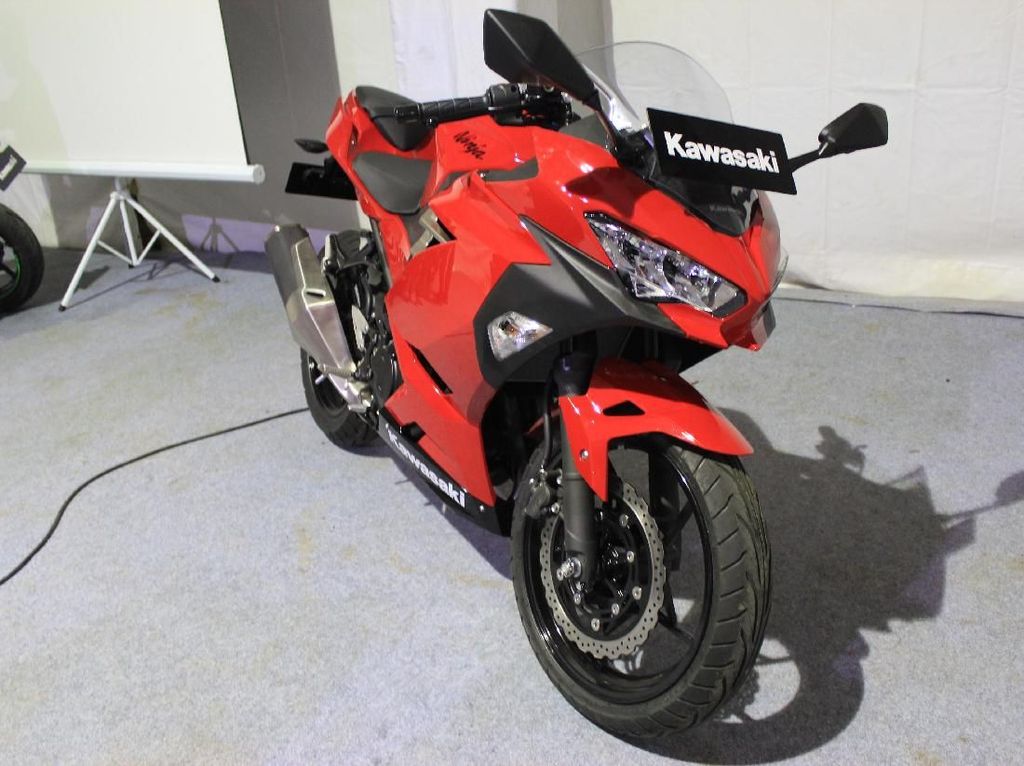 Kawasaki Ninja Anyar Sudah Terpesan 1.200 Unit Kawasaki Ninja Anyar Sudah Terpesan 1.200 Unit