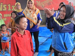 Menengok Keceriaan Bocah Korban Banjir di Kabupaten Bandung