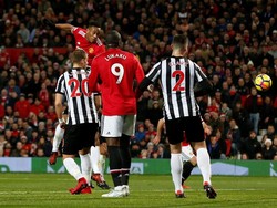 MU Ungguli Newcastle 2-1 di Paruh Pertama
