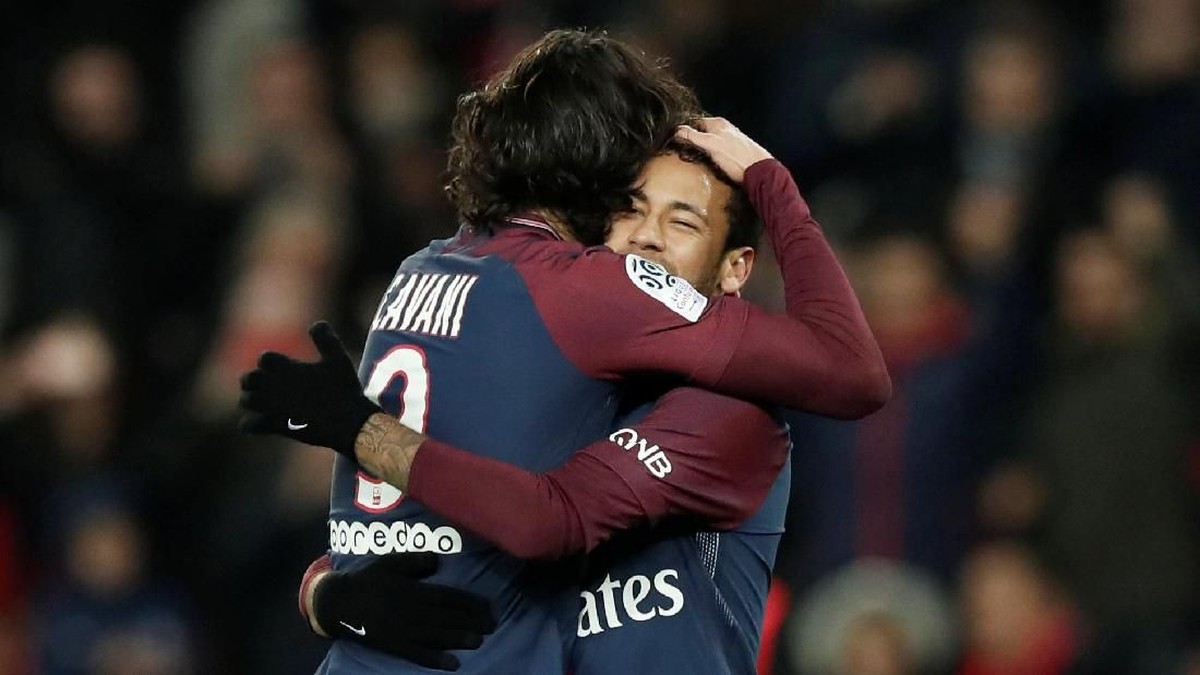 Edinson Cavani dan Neymar di laga PSG vs Nantes (Foto: Benoit Tessier/REUTERS)