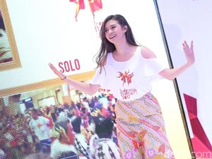 Ternyata Yuki Kato Lincah Menari Juga