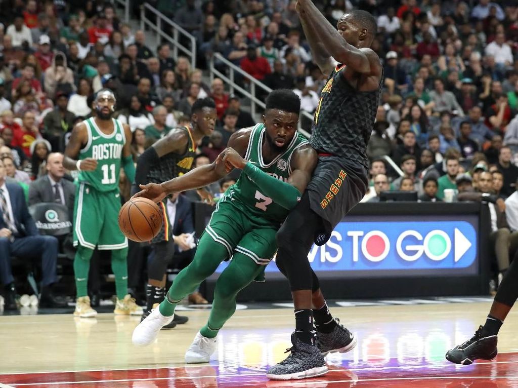 Celtics Bekap Hawks, Catat Kemenangan ke-15 secara Beruntun Celtics Bekap Hawks, Catat Kemenangan ke-15 secara Beruntun