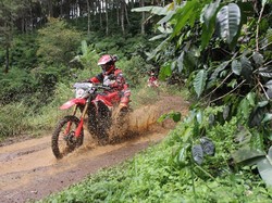 Ribuan CRF150L Buatan Indonesia Dinikmati Dunia