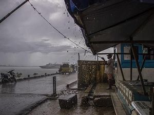Penjaga pintu pelabuhan