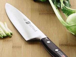 Tips Mengasah Pisau Menggunakan Bokong Mug, Bunda Harus Coba