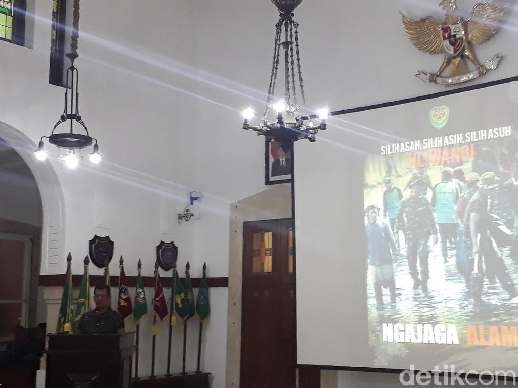 Pangdam Siliwangi: Perusakan Ekosistem Lebih Bahaya dari Terorisme Pangdam Siliwangi: Perusakan Ekosistem Lebih Bahaya dari Terorisme