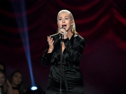 Abaikan Haters, Christina Aguilera Merasa Cantik di AMAs