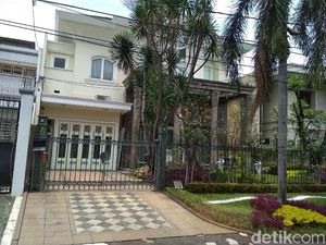Ingin Punya Rumah di Pondok Indah Seperti Novanto? Gaji Harus Rp 1 M/Bulan Ingin Punya Rumah di Pondok Indah Seperti Novanto? Gaji Harus Rp 1 M/Bulan