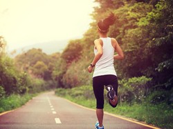 4 Olahraga yang Dianjurkan Dokter Kandungan untuk Kurangi Nyeri Saat Haid