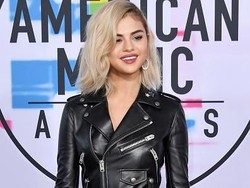 Butuh Waktu Selama Ini Untuk Dapatkan Rambut Pirang Ala Selena Gomez