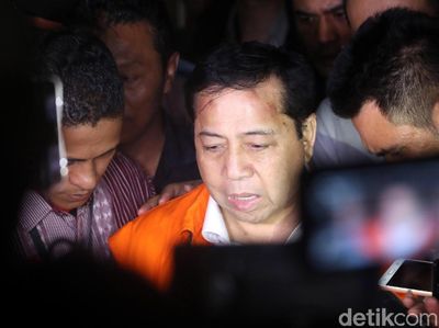 Foto-foto Setya Novanto Ditahan KPK