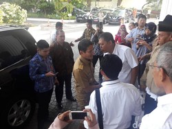 Aduan di Balai Kota Masih Ramai, Sandiaga: Butuh Waktu dan Evaluasi