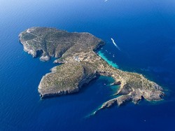 Pulau Favorit Cristiano Ronaldo Seharga Rp 1,2 M Per Pekan