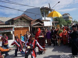 Ini Prosesi Tapian Raya Bangunan yang akan Dijalani Kahiyang-Bobby